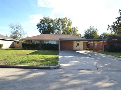 207 Chandler Dr, Baytown, TX, 77521