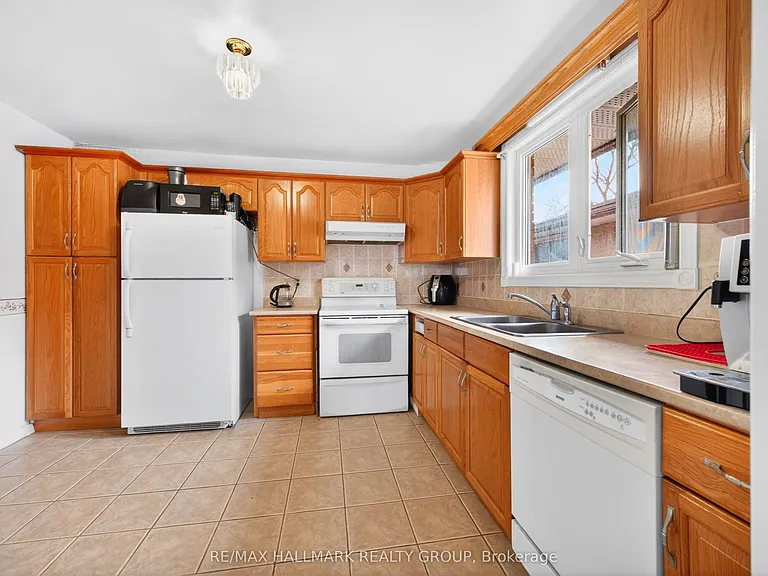2636 Regina St #B — Photo 5