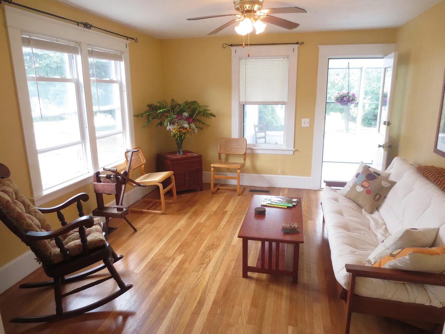 2 bed, 980 sqft, $1,975 — Photo 4