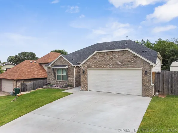4815 S Rustic Rd, Sand Springs, OK 74063