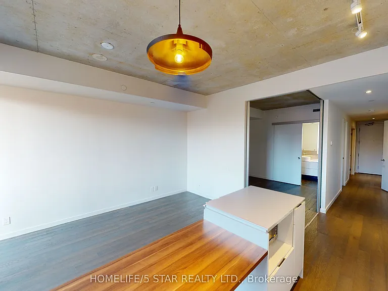 383 Sorauren Ave #310 — Photo 7