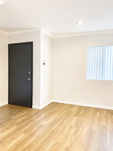 6544 Whitsett Ave #2 Photo 1