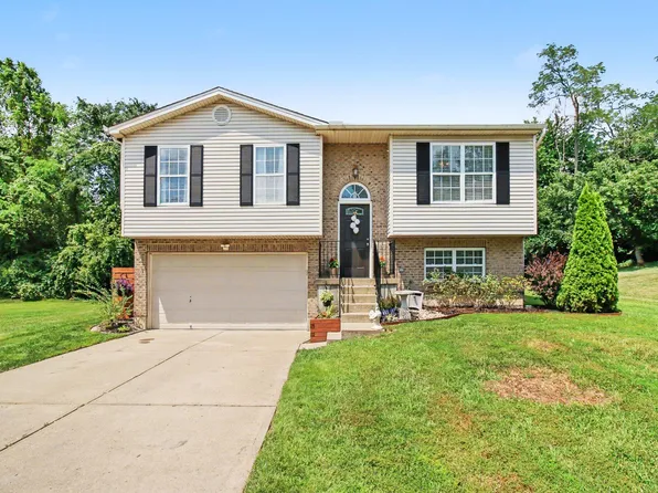 3392 Senate Pl, Hebron, KY 41048