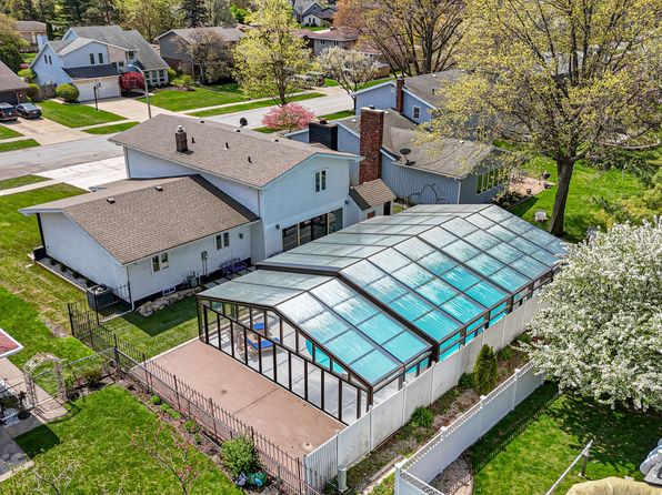 1437 Azalea Dr, Munster, IN 46321