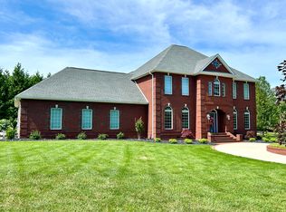 96 Lake Forest Dr, Somerset, KY 42503