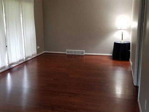 4th image of 26504 Wenfield St