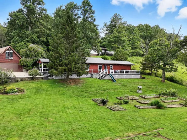 347 Sub Hollow Dr, Rose Hill, VA 24281