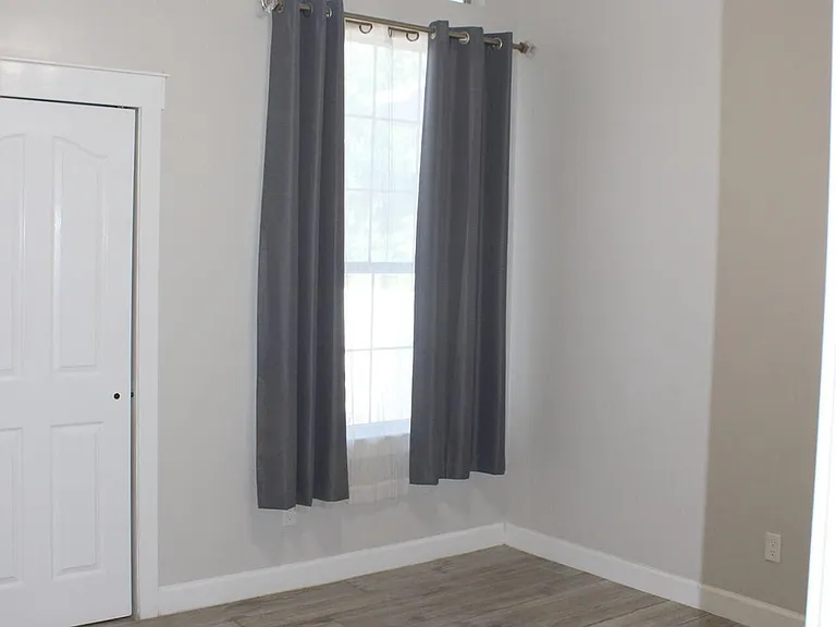 12225 Rathmore Dr — Photo 32