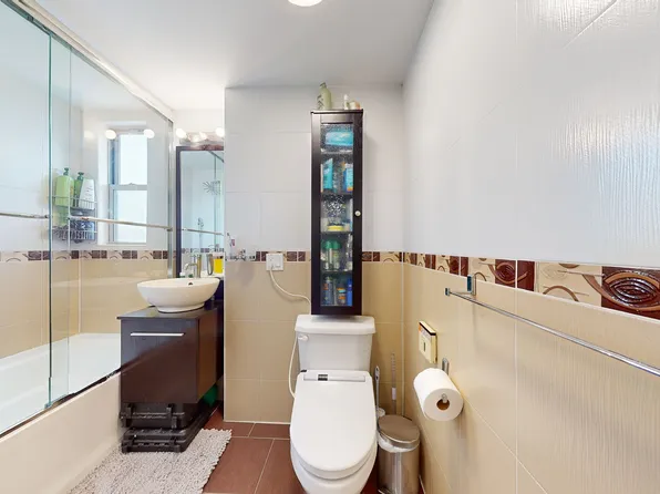 3015 Brighton 6th Street image 7 of 31