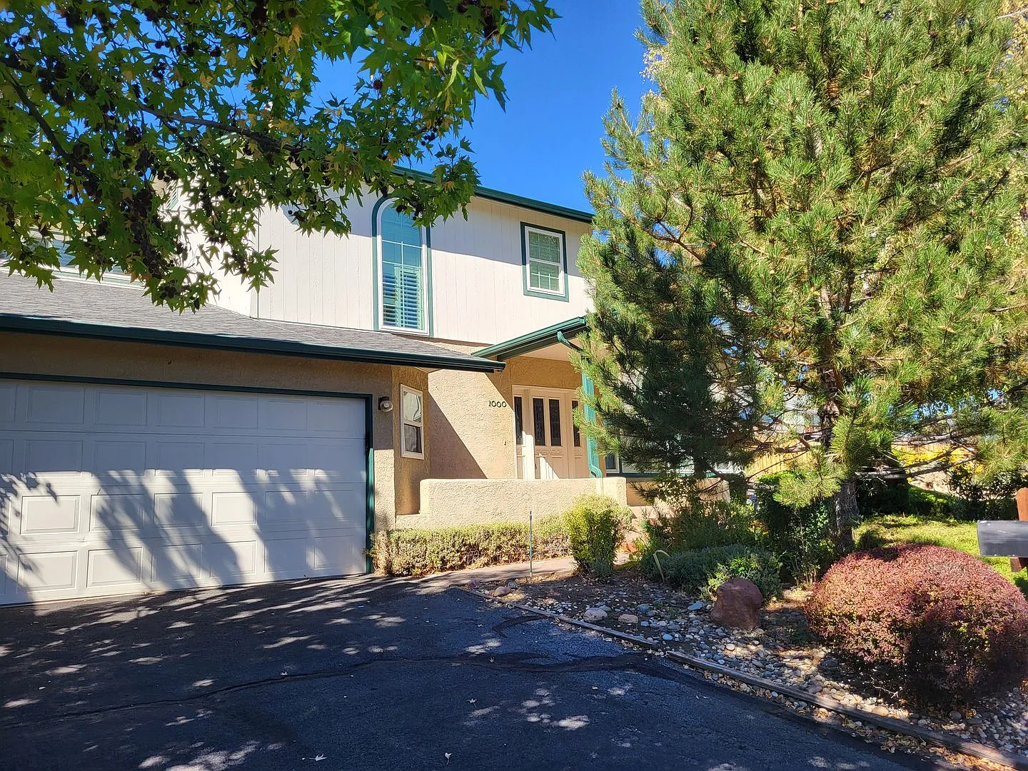 Large, 2 Story house with Loft- 1000 Spring Meadow Dr. Carson City, NV — Photo 2