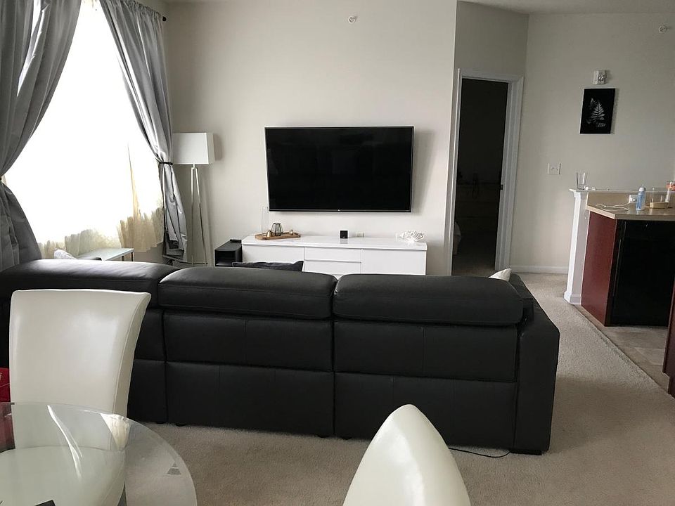 Open Floor plan, living room