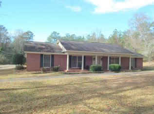 126 Camellia Dr, Tallassee, AL 36078