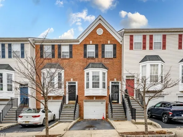 105 Perez Dr, Newark City, NJ 07103