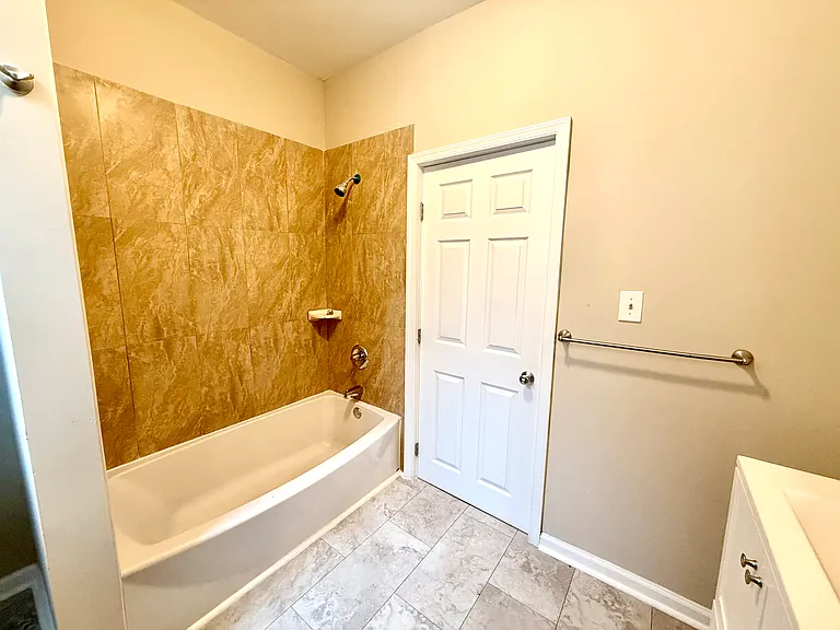 5110 Parrish St — Photo 13