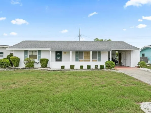 816 Oakmont Ave, Sun City Center, FL 33573