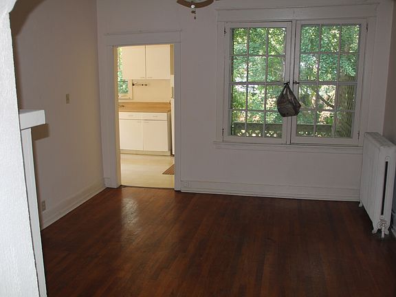 3rd image of 5869 Northumberland St APT 2R