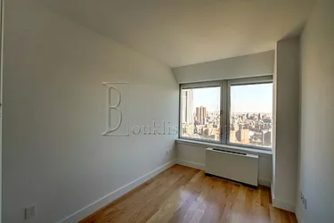 Rented by Bouklis Group