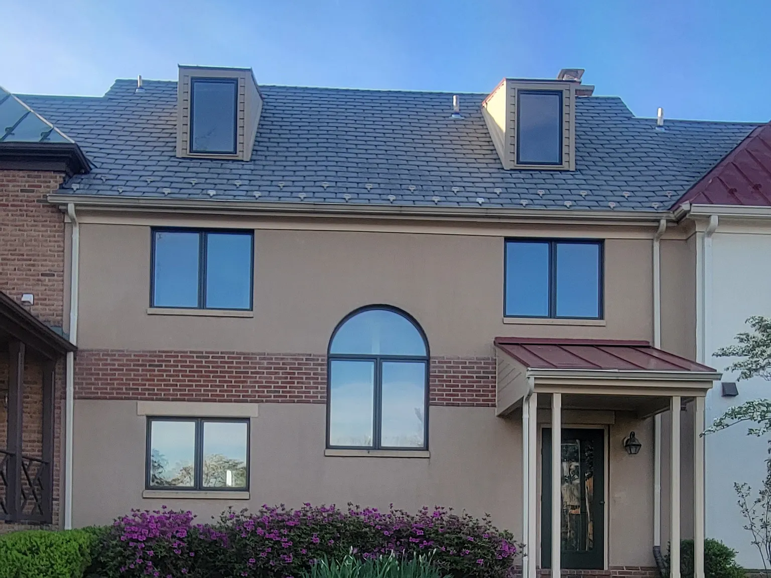 3 bed, 2.5 bath, 2100 sqft, $3,950 — Photo 3