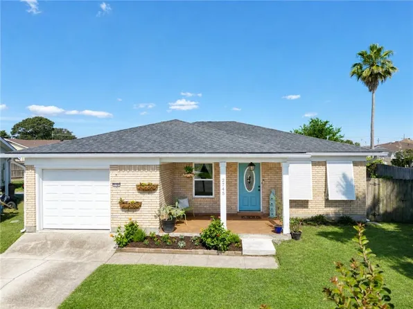 2745 Ridgefield Rd, Gretna, LA 70056
