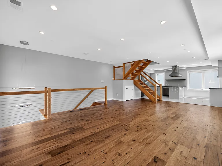 869 Corinthian Ave #1 — Photo 10