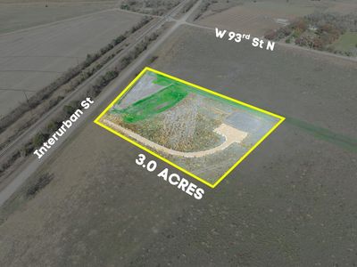 8 E Bobwhite Ests, Valley Center, KS, 67147