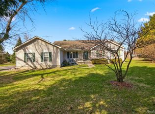 504 Overland Ct, Oxford, MI