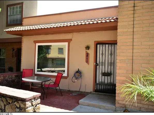 211 Montebello Dr, El Paso, TX 79912