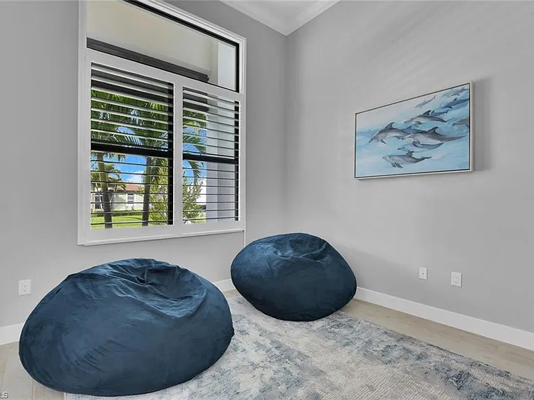 1621 Begonia Ct — Photo 22