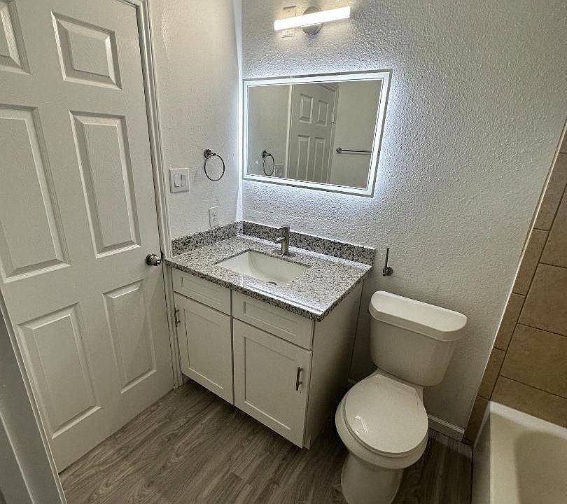 Unit Photo