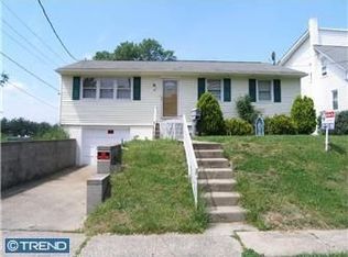 140 Hall Ave, Bellmawr, NJ 08031
