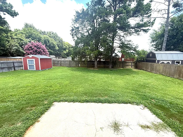 616 Coleman Way — Photo 16