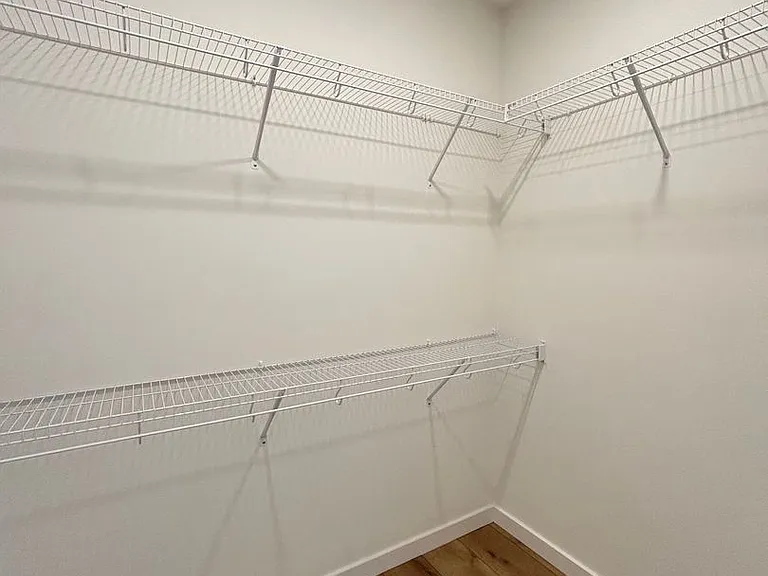 410 Ankara Ct — Photo 12