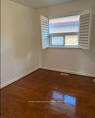 49 Janray Dr — Photo 9