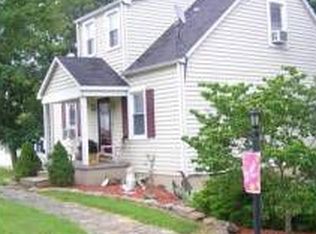 90 Greenview Dr, Staunton, VA 24401