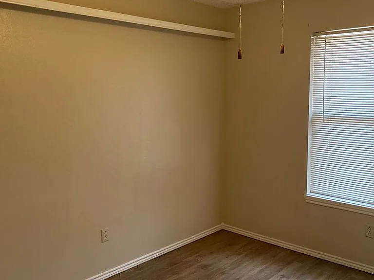 9303 Flint Ave — Photo 14