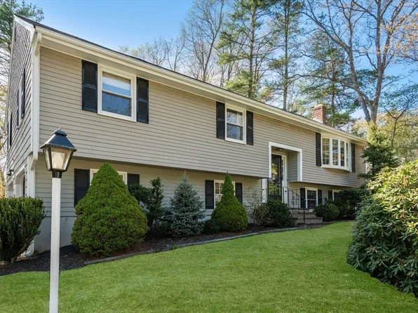 109 Granite St, Medfield, MA 02052
