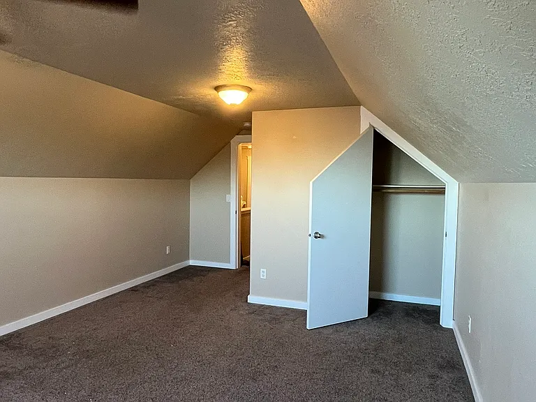 8642 NE Barberry Dr — Photo 25