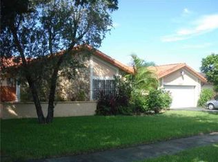 6255 NW 201st Ln, Hialeah, FL 33015