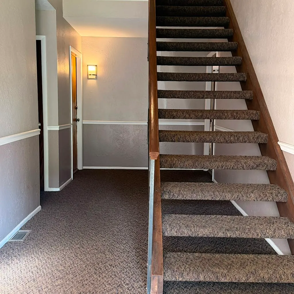 2 bed, 1200 sqft, $2,450 — Photo 2