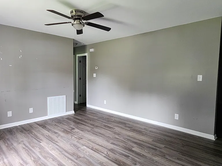 610 Miller Ave — Photo 9