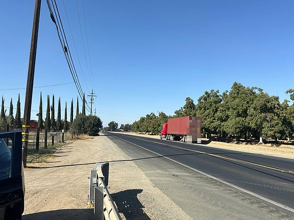 5th image of 32905 Road 124