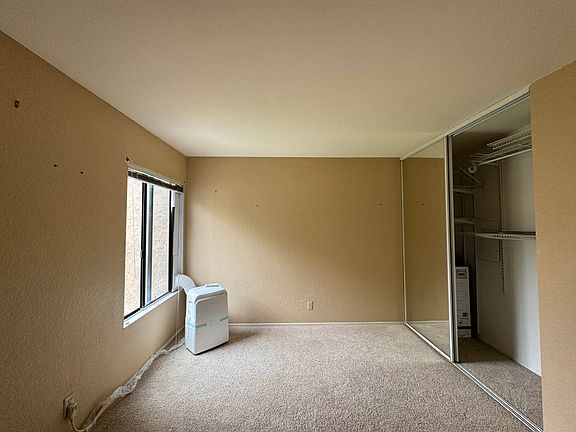 3rd image of 8452 Capricorn Way