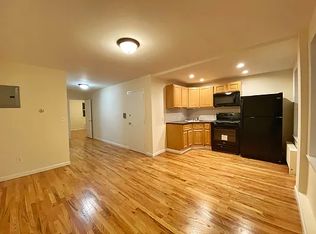 642 4th Ave APT 2, Brooklyn, NY 11232
