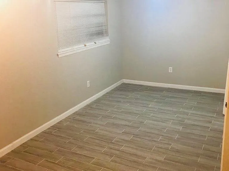 513 Cypress Ave — Photo 13