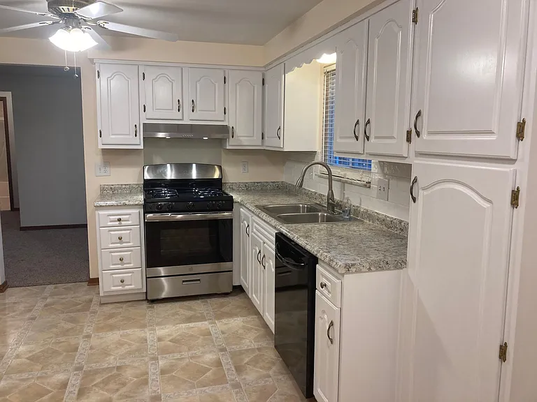 110 Schars Ln #2 — Photo 5