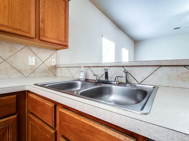 6702 Albion Crescent Dr — Photo 18