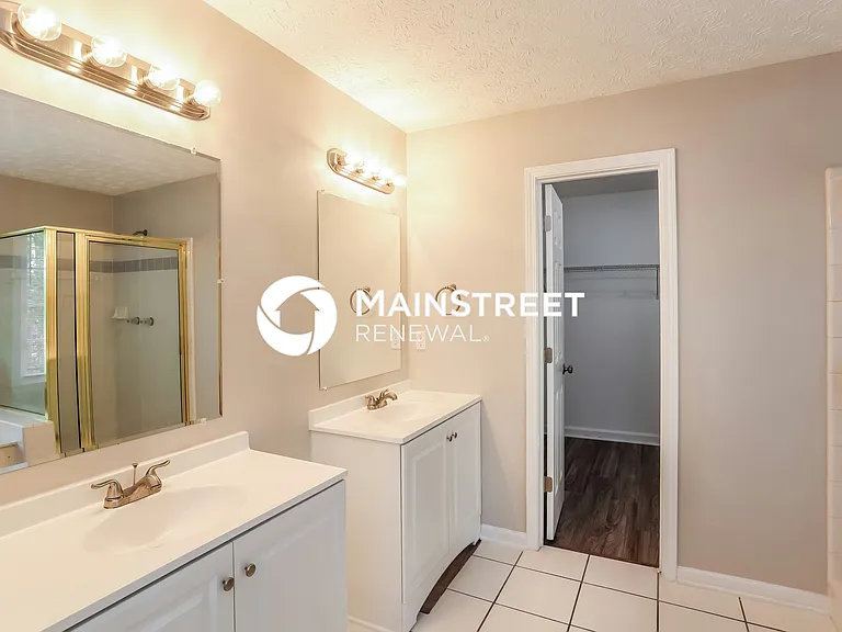 Main Bathroom