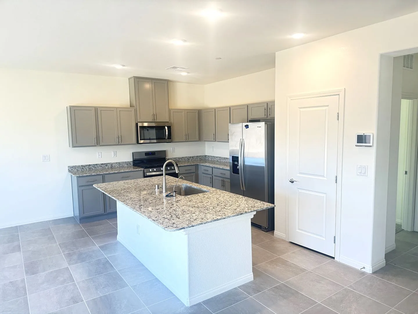 5-Bed, 3-Bath Home in Spectrum Falls — Photo 2