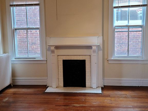 5th image of 3113 Grove Ave #B