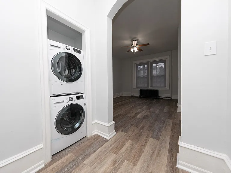 Washer/Dryer in-unit